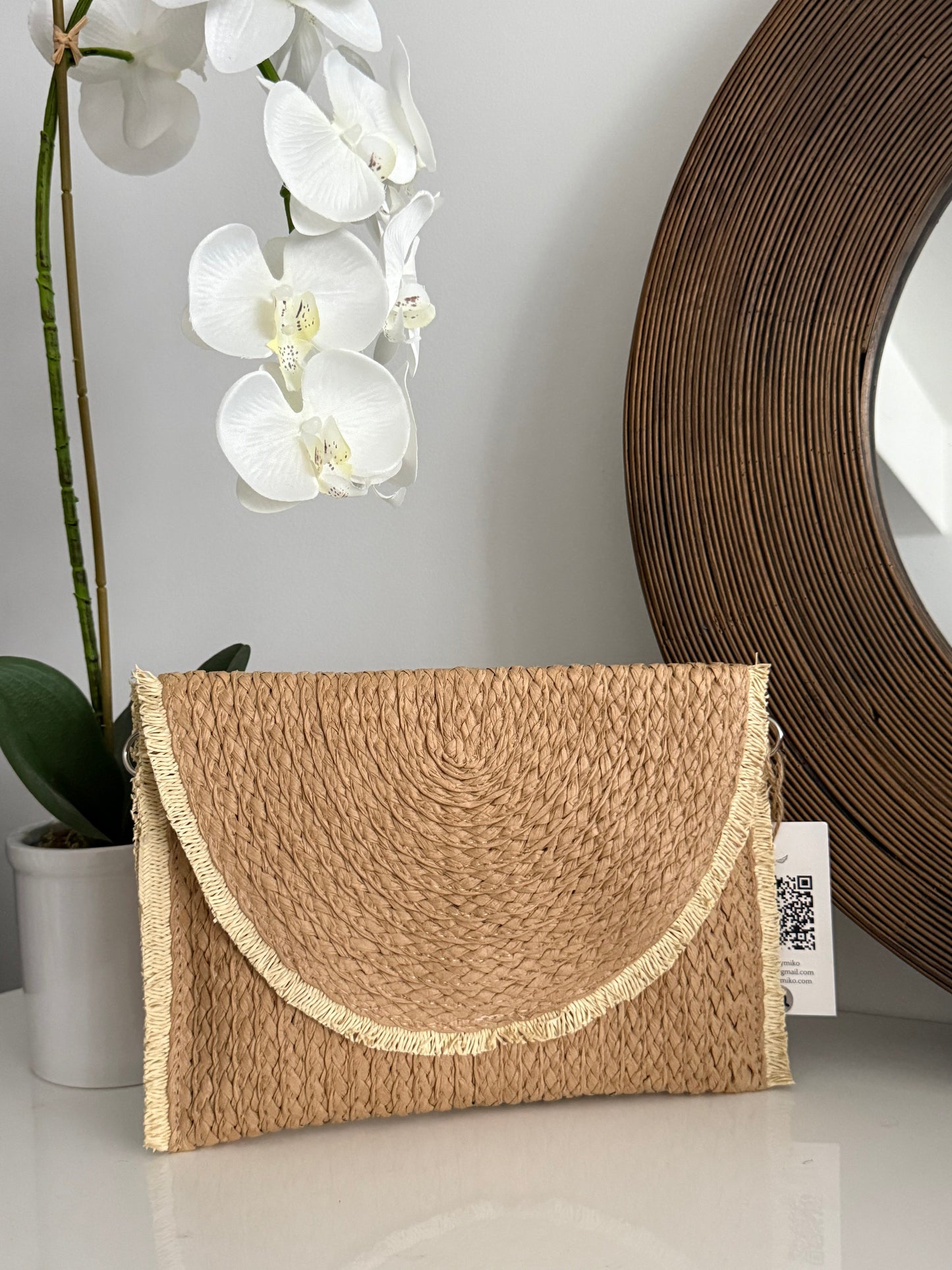 Fringe Edge Clutch