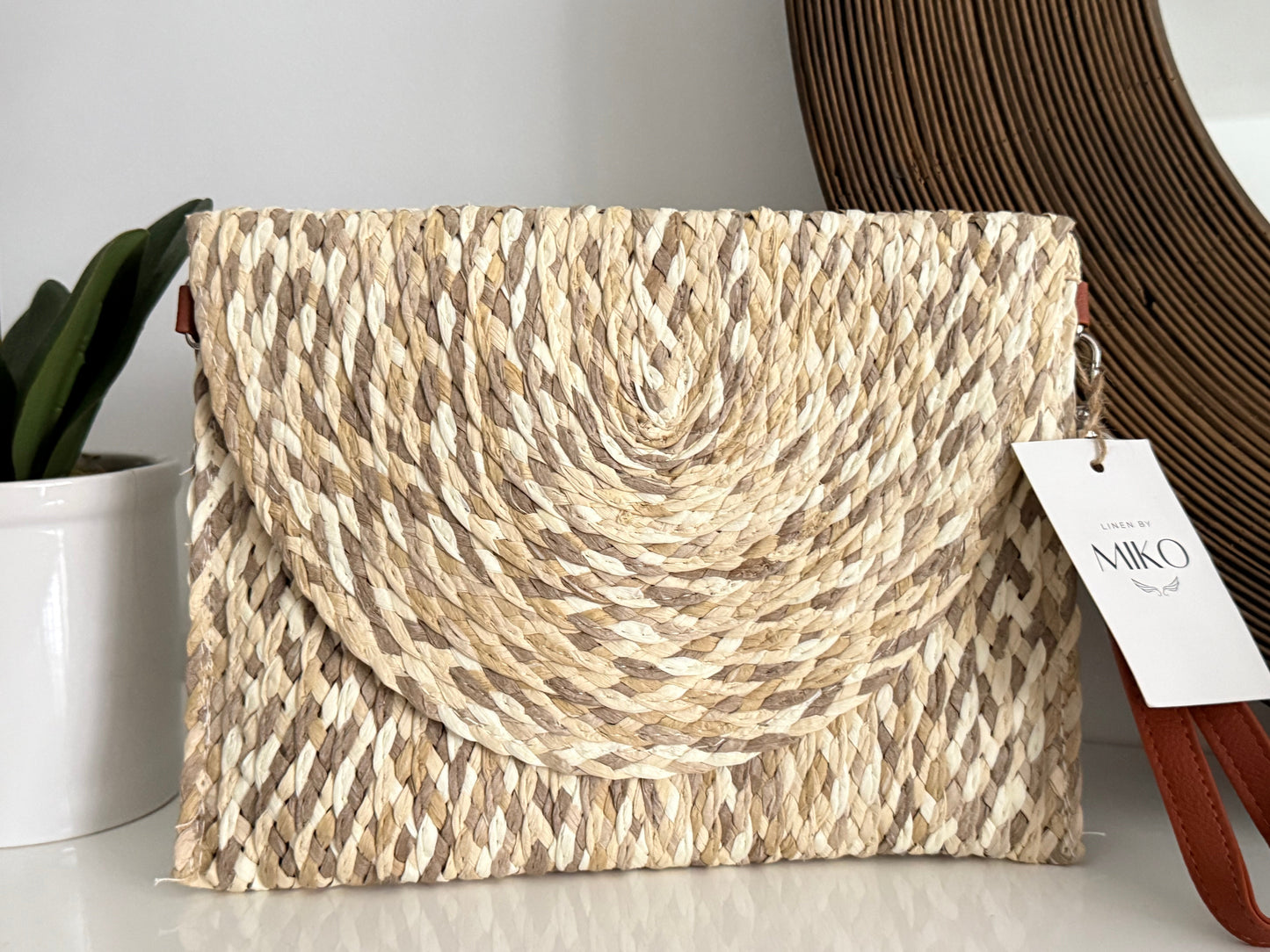 Spiral Palm Clutch