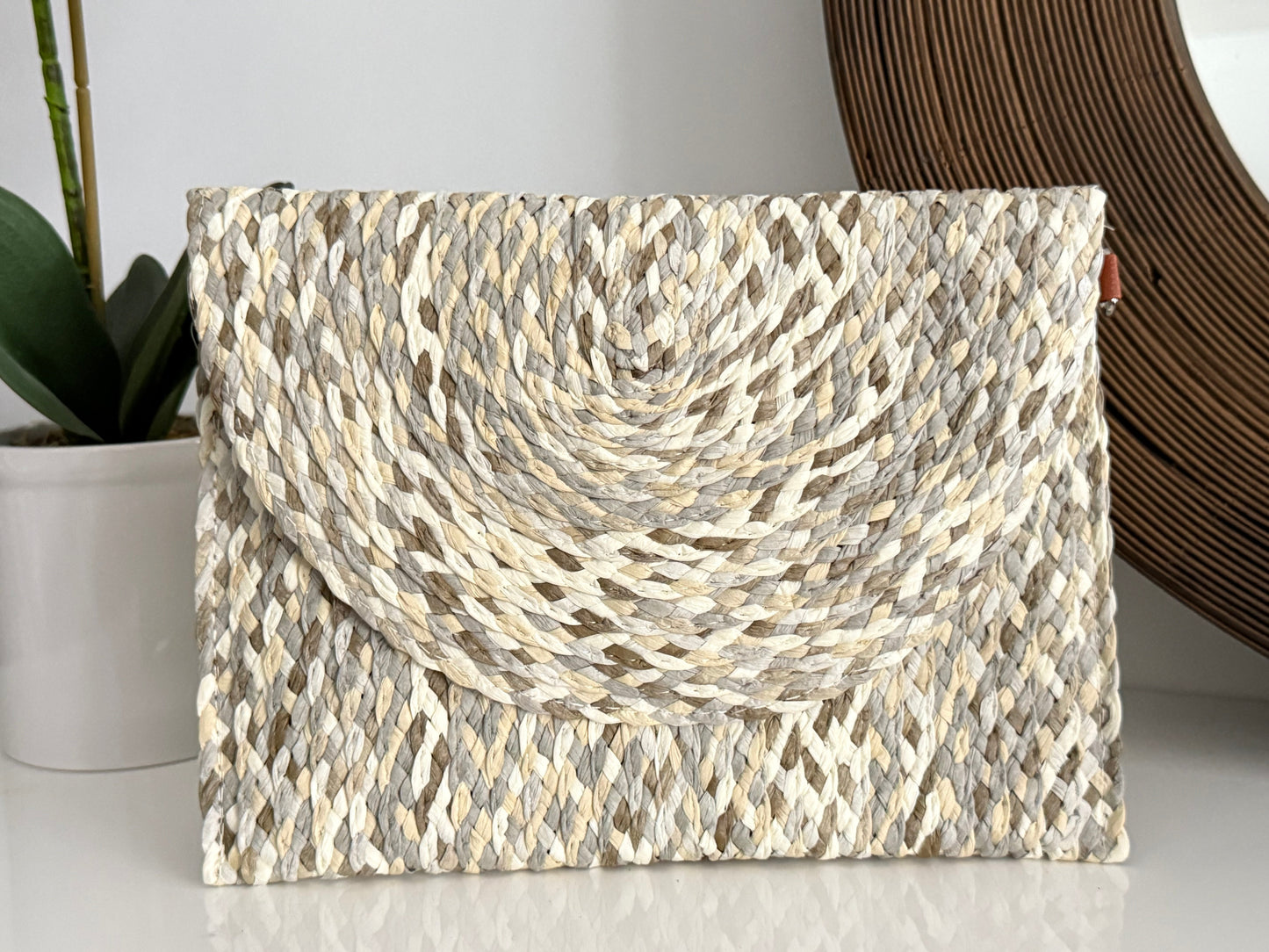 Spiral Palm Clutch