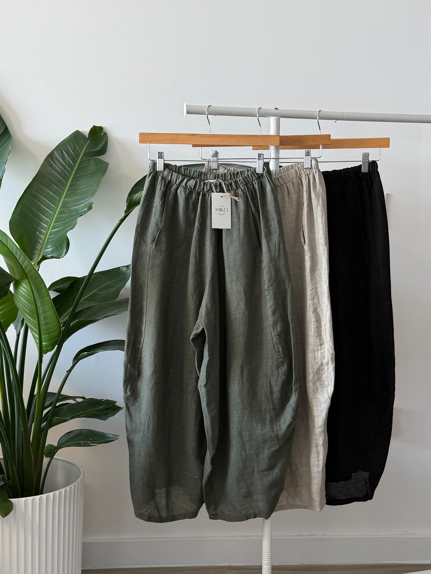 Capri Linen Pants