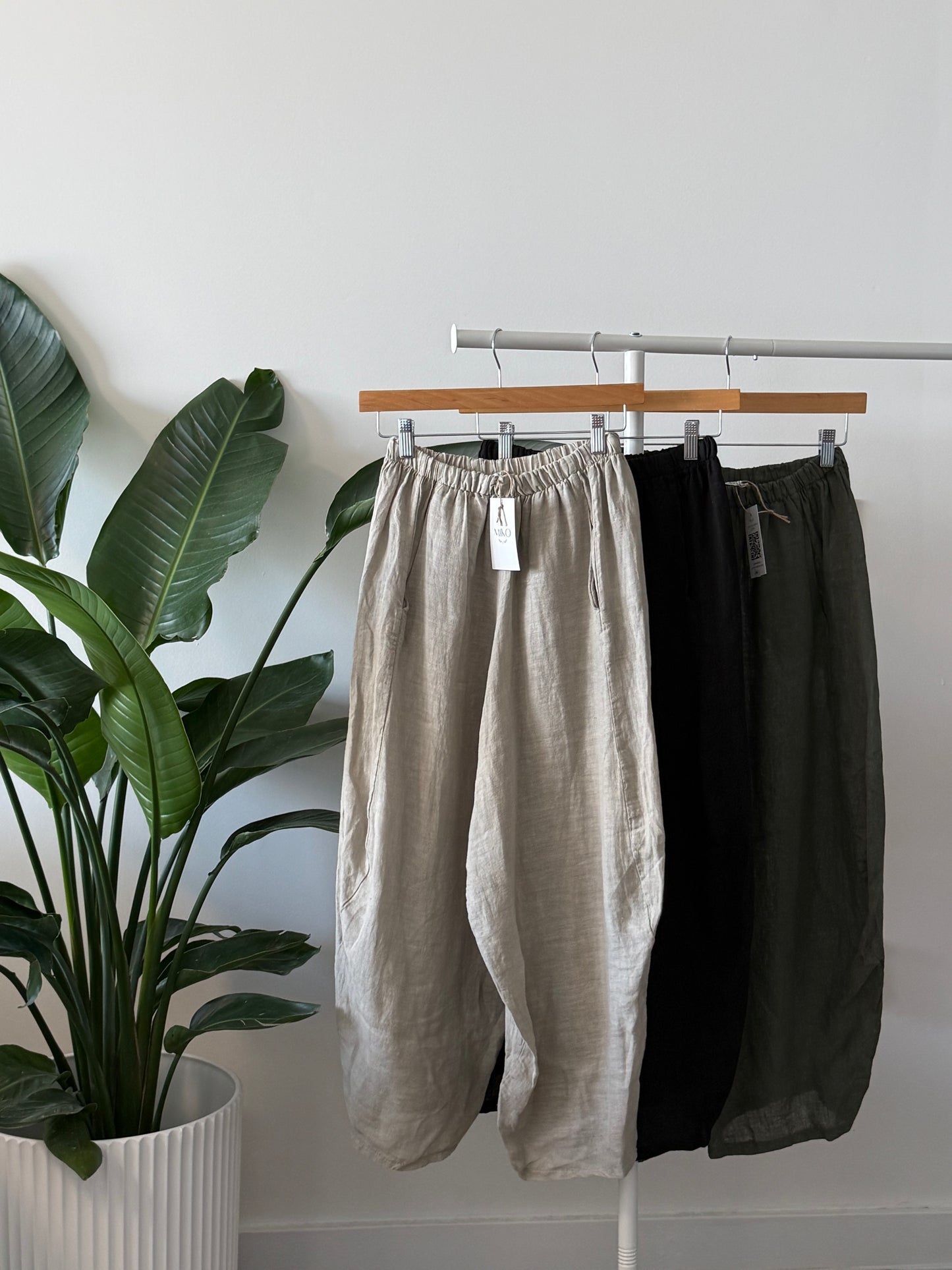 Capri Linen Pants