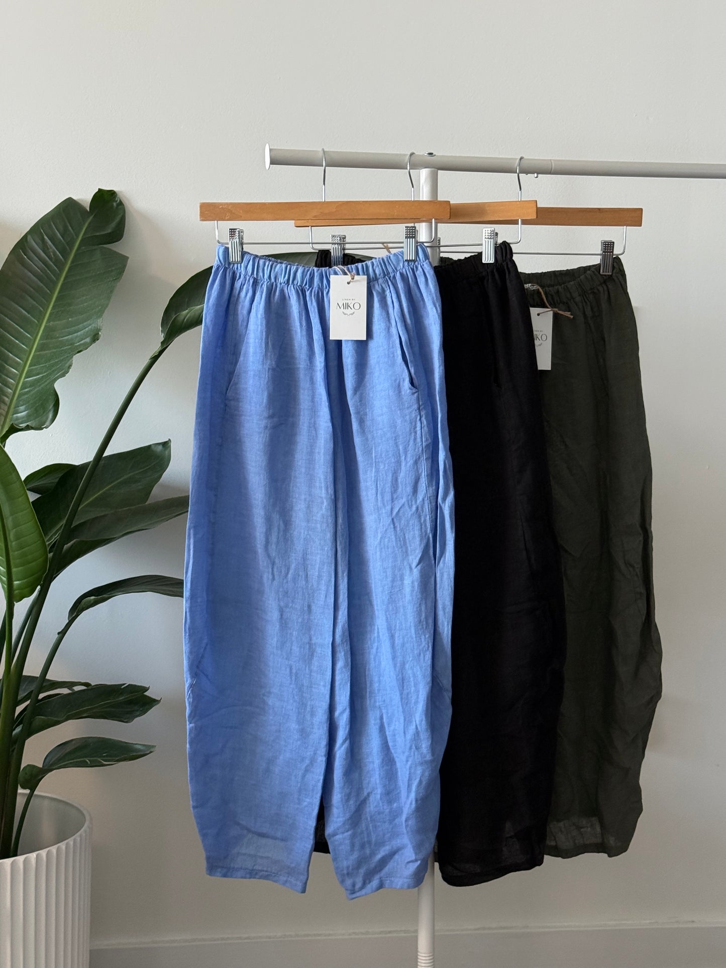 Capri Linen Pants