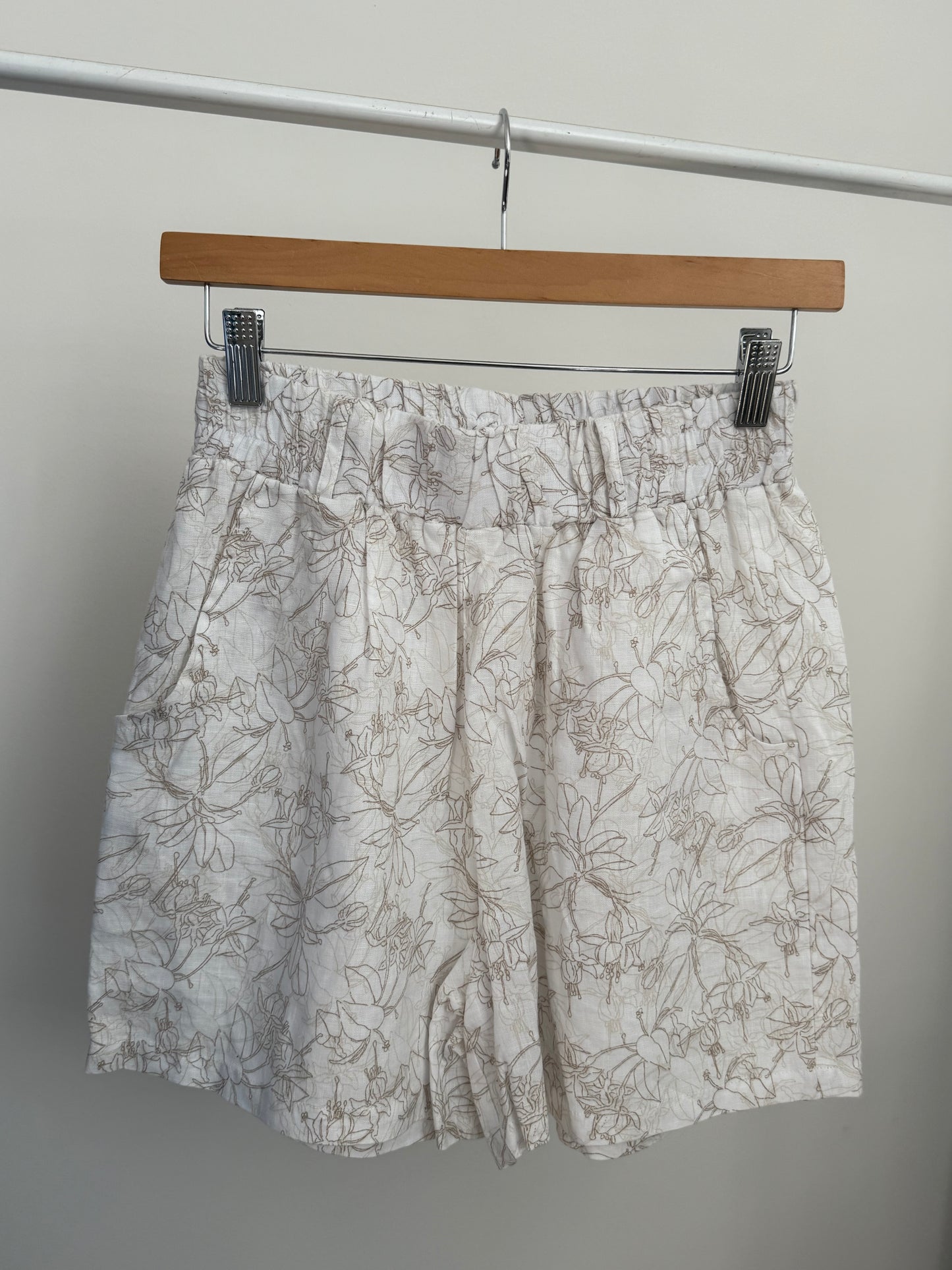 Linen Flower Pattern Shorts