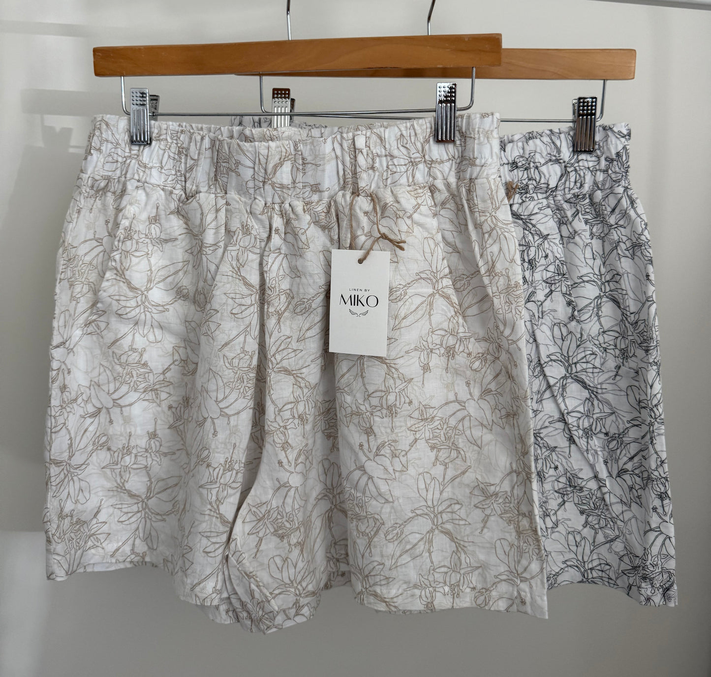 Linen Flower Pattern Shorts