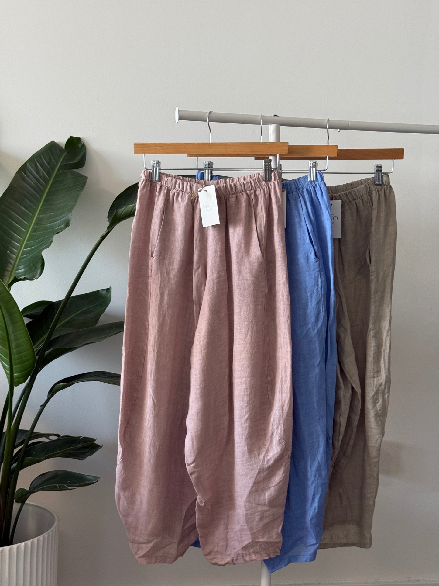 Capri Linen Pants