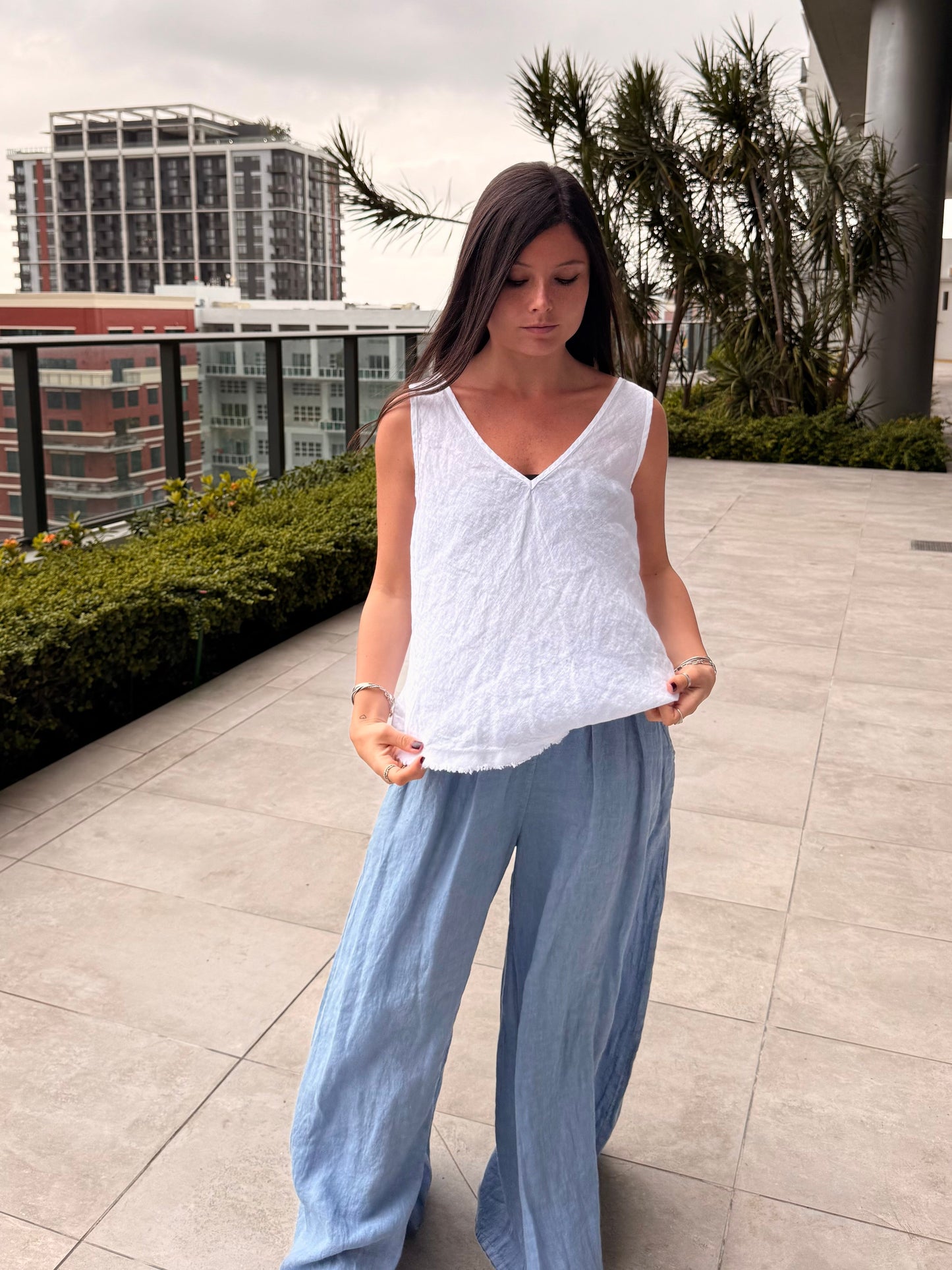 Sleeveless Linen Shirt